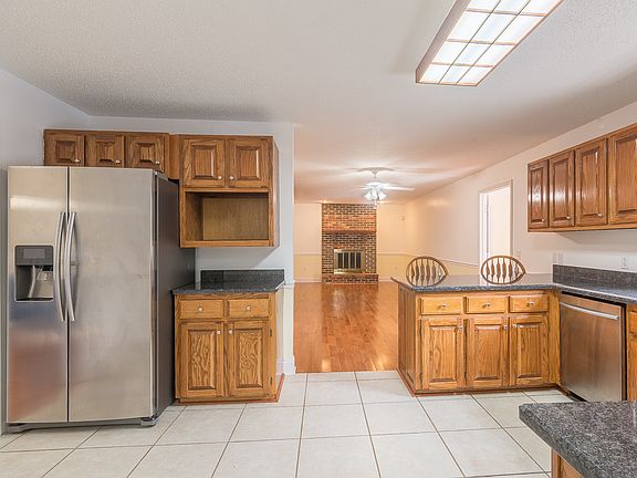 5th image of 6 Gentry Carson Dr