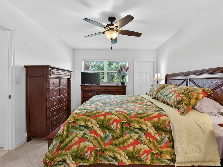 1166 Hillsboro Mile Bch #26 — Photo 28