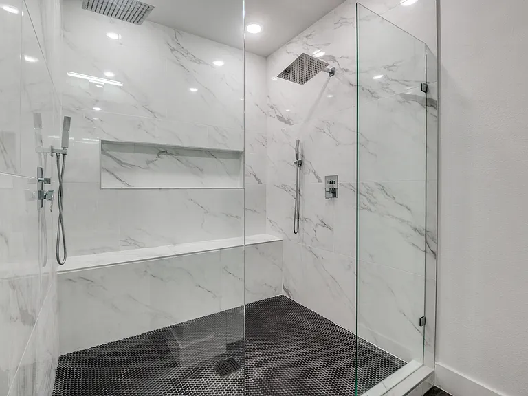 2325 Budd St — Photo 11