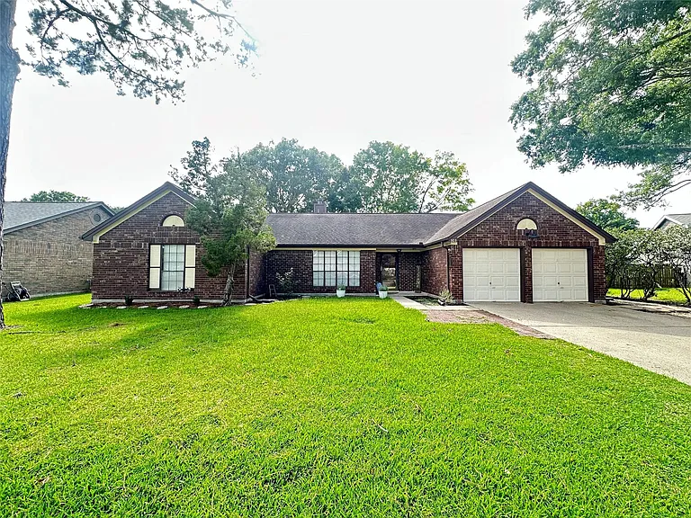 303 Desert Willow Ct — Photo 1