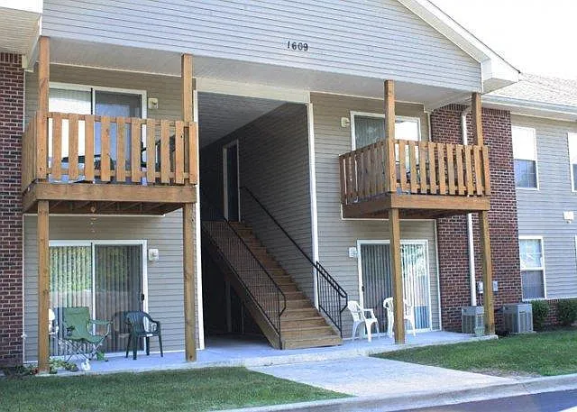 Walnut Grove — Photo 11