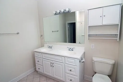 1740 W Albion Ave #2 — Photo 3