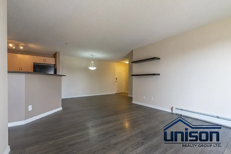 2 bed, 845 sqft, $1,900 — Photo 3