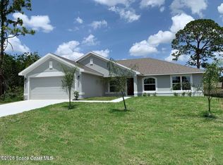 820 De Groodt Rd SW, Palm Bay, FL 32908