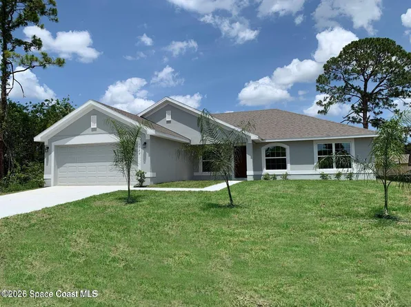 820 De Groodt Rd SW, Palm Bay, FL 32908
