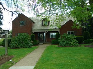 204 N Main St, Zelienople, PA 16063