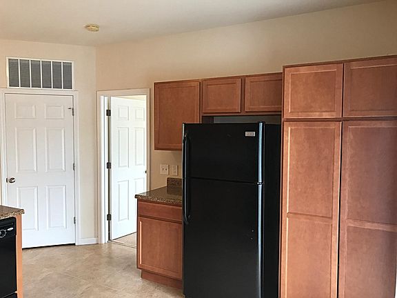 Updated Kitchen with Pantry and Tons of Cabinets!