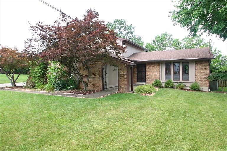 1st image of 8913 Yorkshire Dr