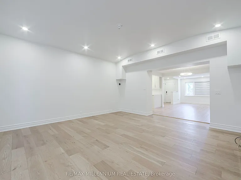 1285 Rebecca St — Photo 21
