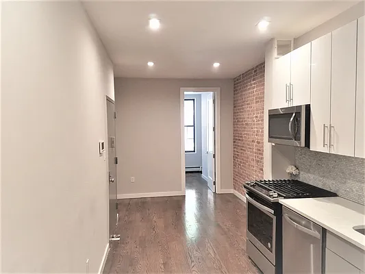 Rented by East Williamsburg Realty Inc | media 19