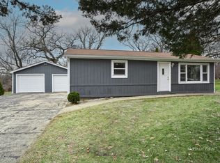 7818 Balsam Dr, Wonder Lake, IL 60097