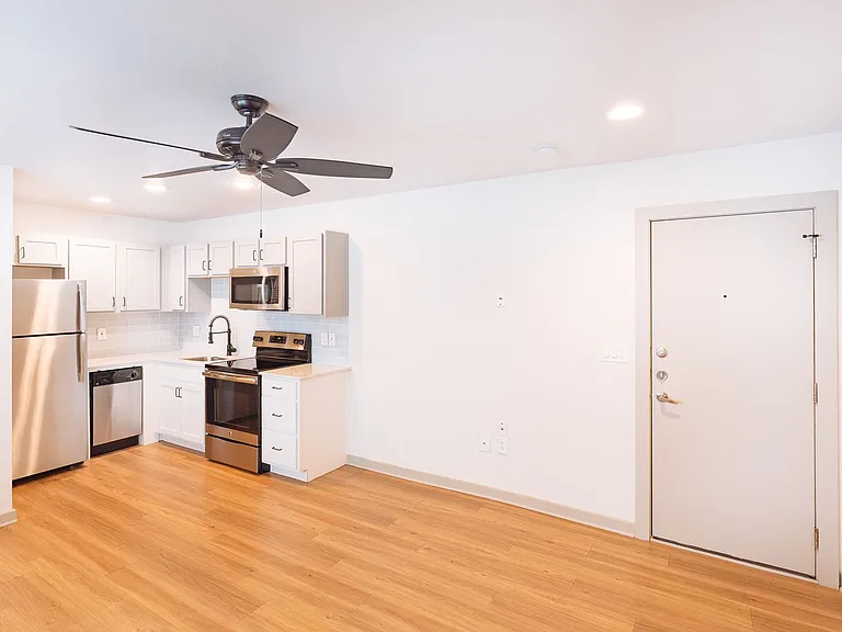 5609 Ross Ave — Photo 6