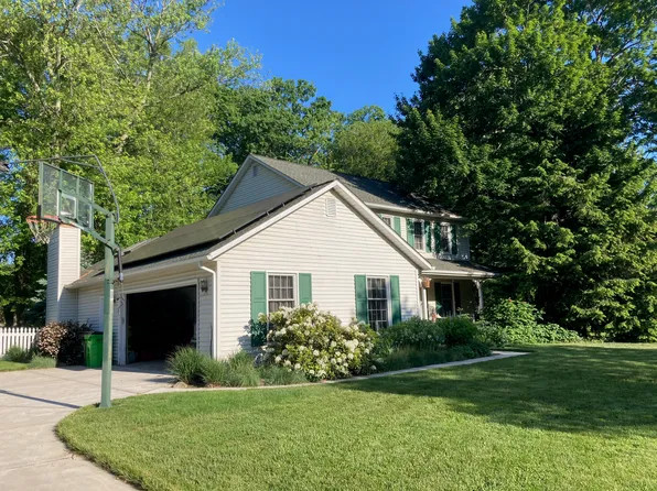 194 Jamestowne Pkwy, Avon Lake, OH 44012