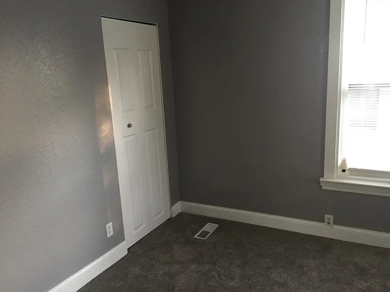 2518 Madison Ave — Photo 3