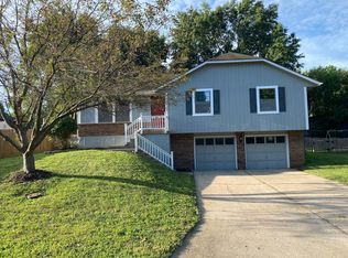 1407 SE 2nd St, Lees Summit, MO 64063