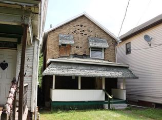 221 Sherman Ave, Vandergrift, PA 15690