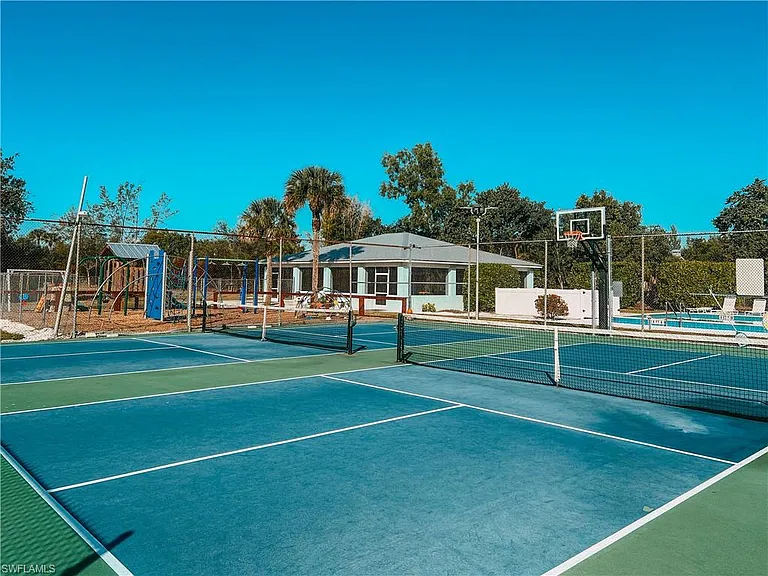 2680 Longboat Dr — Photo 40