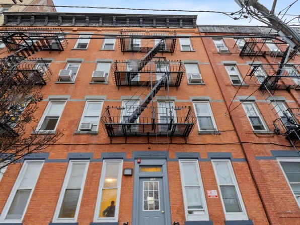 153 Christopher Columbus Drive image 1 of 8