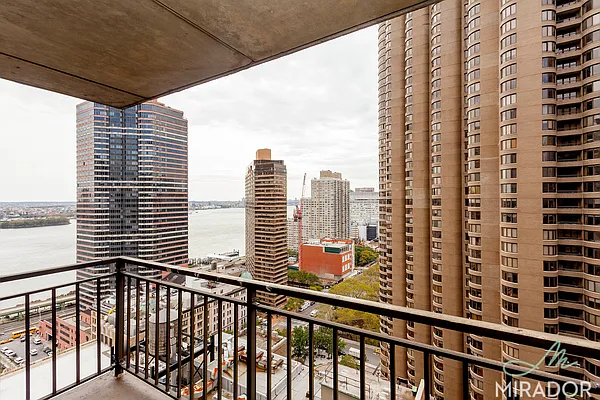 Rented by Mirador Real Estate | media 6