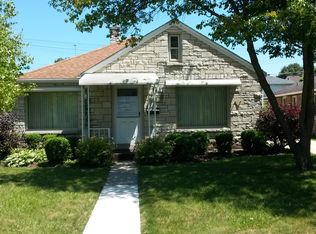 3330 N 94th St, Milwaukee, WI 53222