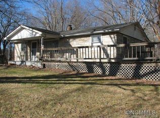 1369 Ridge Rd, Hendersonville, NC 28792