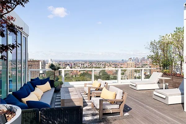 Sold by Engel and Volkers Brownstone Brooklyn | media 15