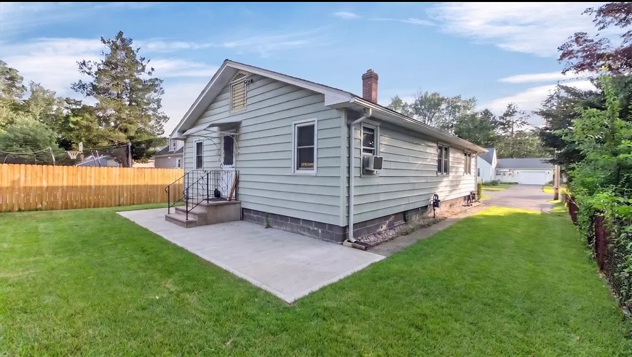 3 bed, 1092 sqft, $2,550 — Photo 4