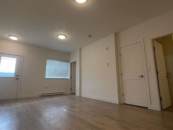 4th image of 1419 McCallum Rd #4