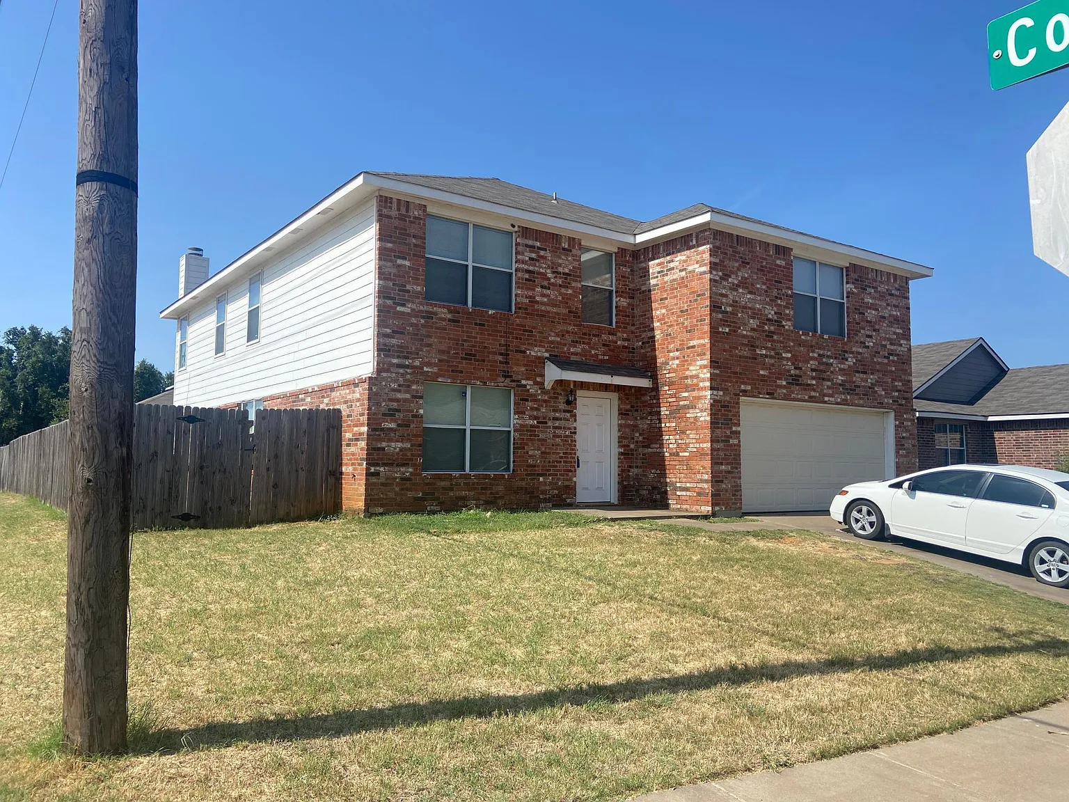 2701 Maegen Cir — Photo 2