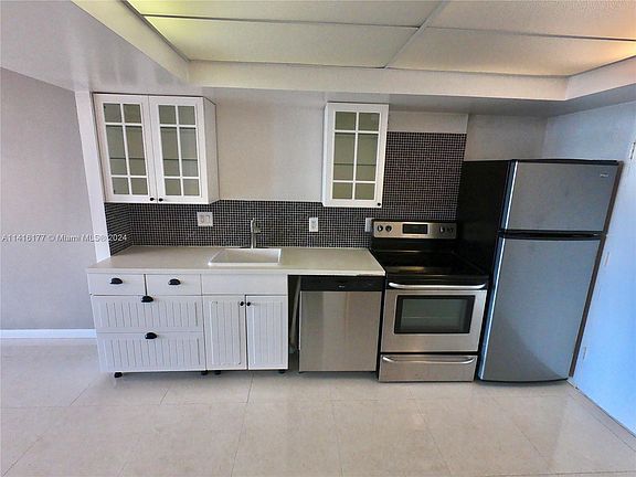 2nd image of 1301 Miami Gardens Dr APT 202W