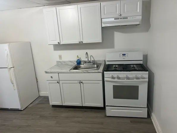(undisclosed Address), Warwick, RI 02889
