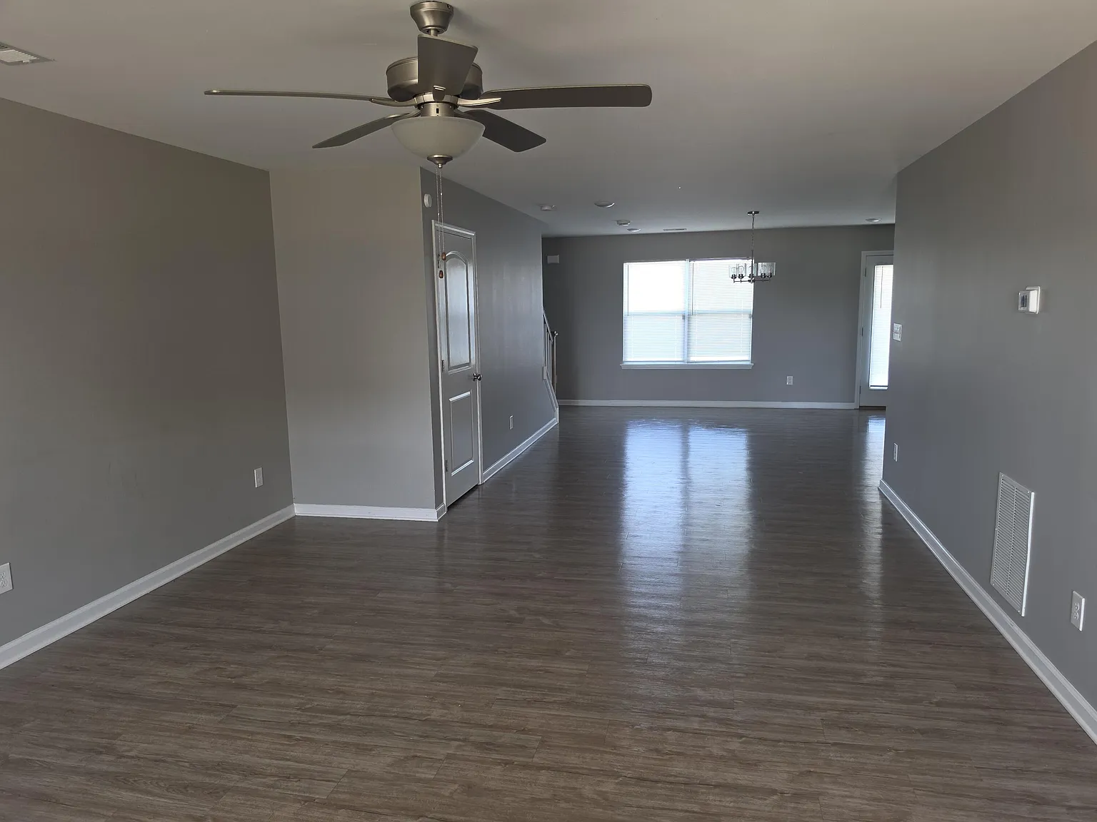4 bed, 2.5 bath, 2344 sqft, $2,600 — Photo 4