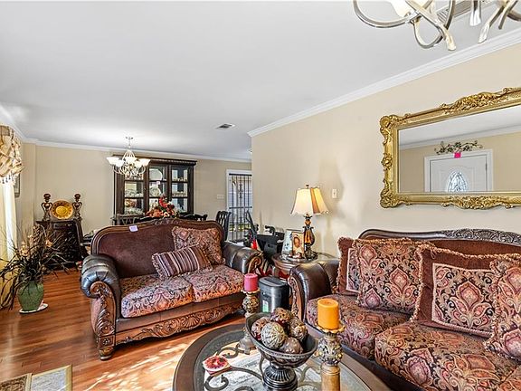 3rd image of 7631 Avon Park Blvd
