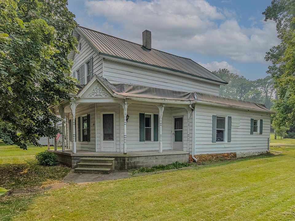 1st image of 411 S Main St