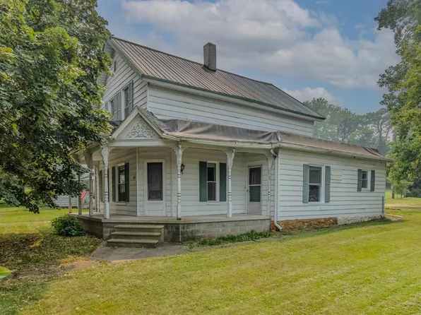 411 S Main St, Middlebury, IN 46540