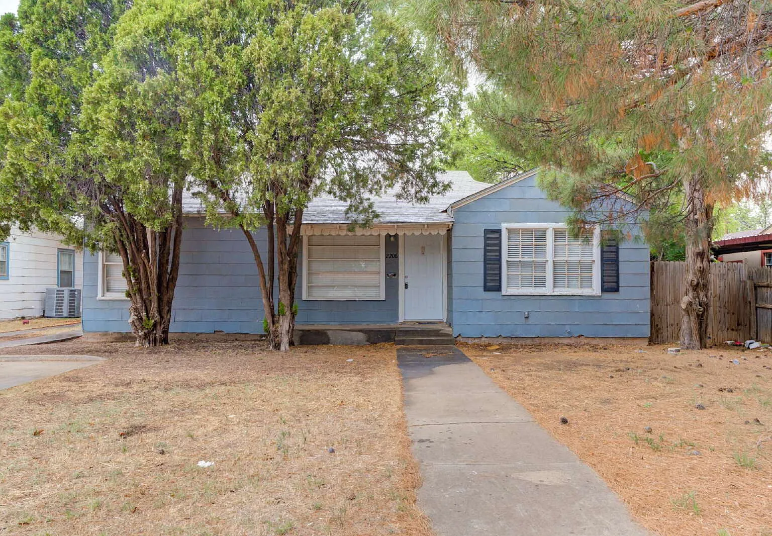 3 bed, 2.0 bath, 1601 sqft, $1,495 — Photo 2