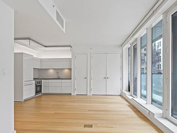 3rd image of 241 5th Ave APT 4A