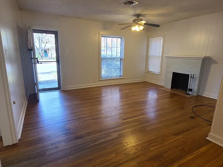 2930 S Donnybrook Ave — Photo 12