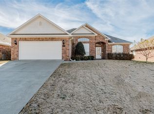 300 Camelot, Rogers, AR 72756