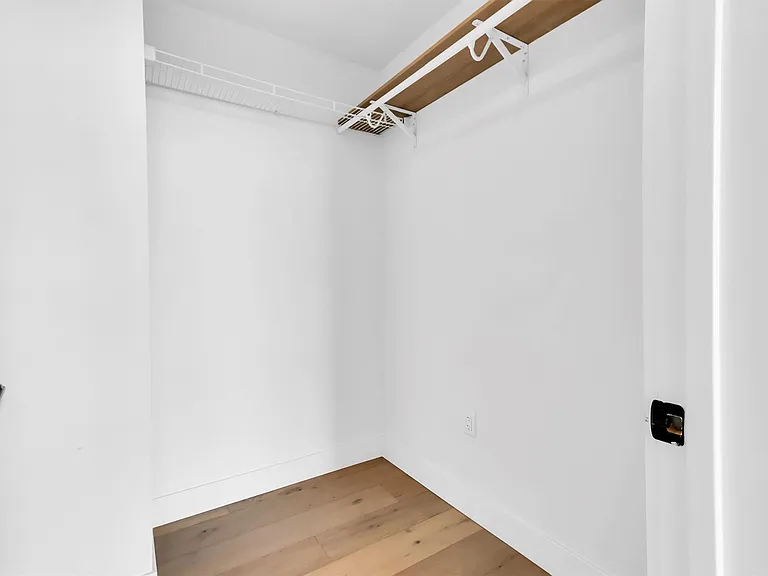 70 Rainey St #1607 — Photo 24