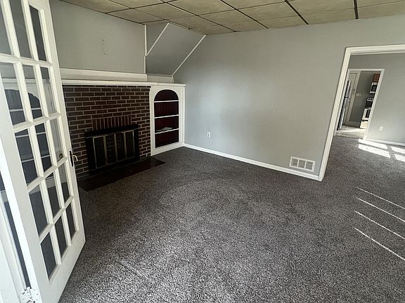 5th image of 533 Tremont Ave S