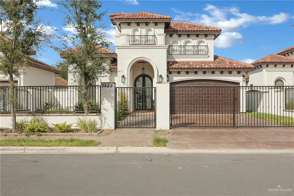 3 bed, 3.0 bath, 1940 sqft, $2,900 — Photo 1