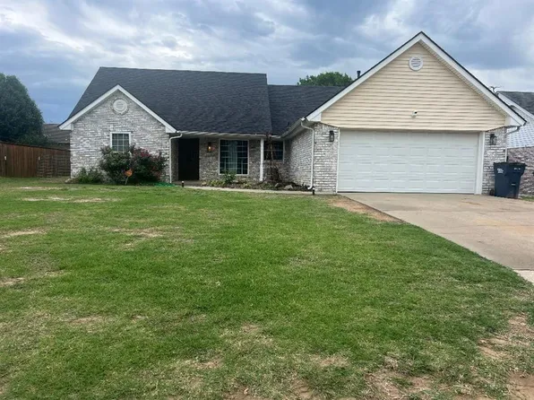 2912 Eastgate Dr, Seminole, OK 74868