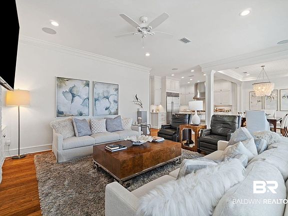 5th image of 26774 Martinique Dr