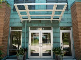 1820 N Cape St #13, Milwaukee, WI 53212