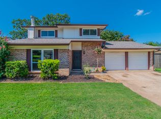 1404 Vancouver Dr, Arlington, TX 76012