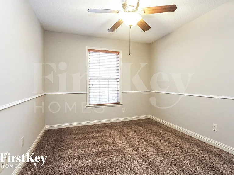 8340 Weathervane Cir — Photo 11