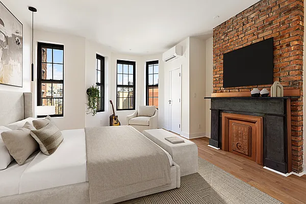 Rented by Compass | media 12