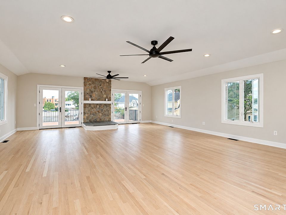 1st image of 12 Center St