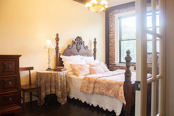 Rented by Ian Alexander Realty Group LLC | media 10